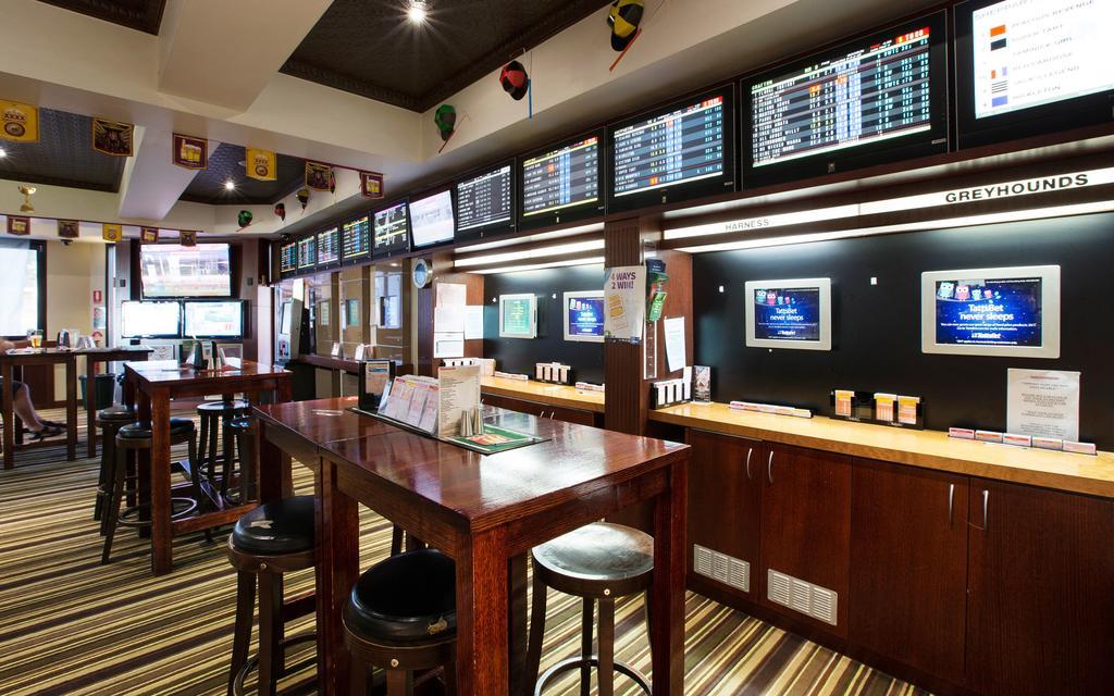 Nightcap At Federal Hotel Toowoomba Extérieur photo
